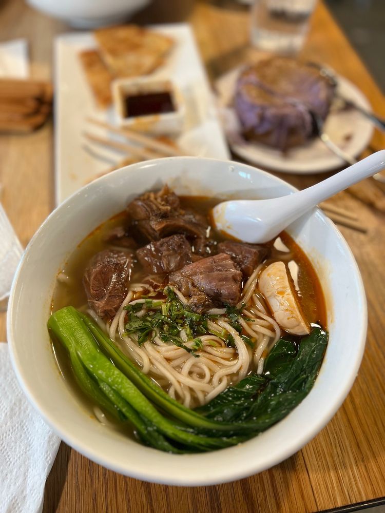 Crispy Minced Beef Noodles