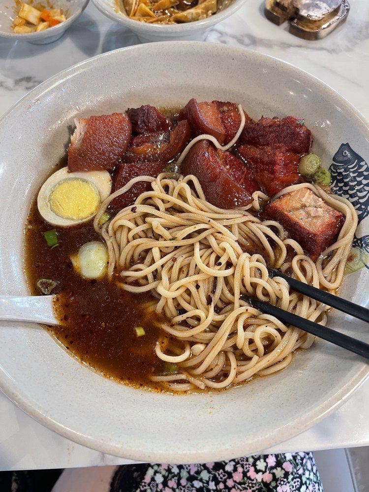 Roast Pork House Special Noodle Soup