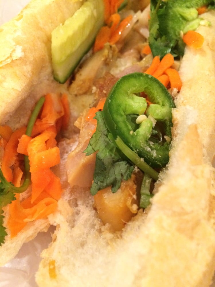 Curry Chicken Banh Mi