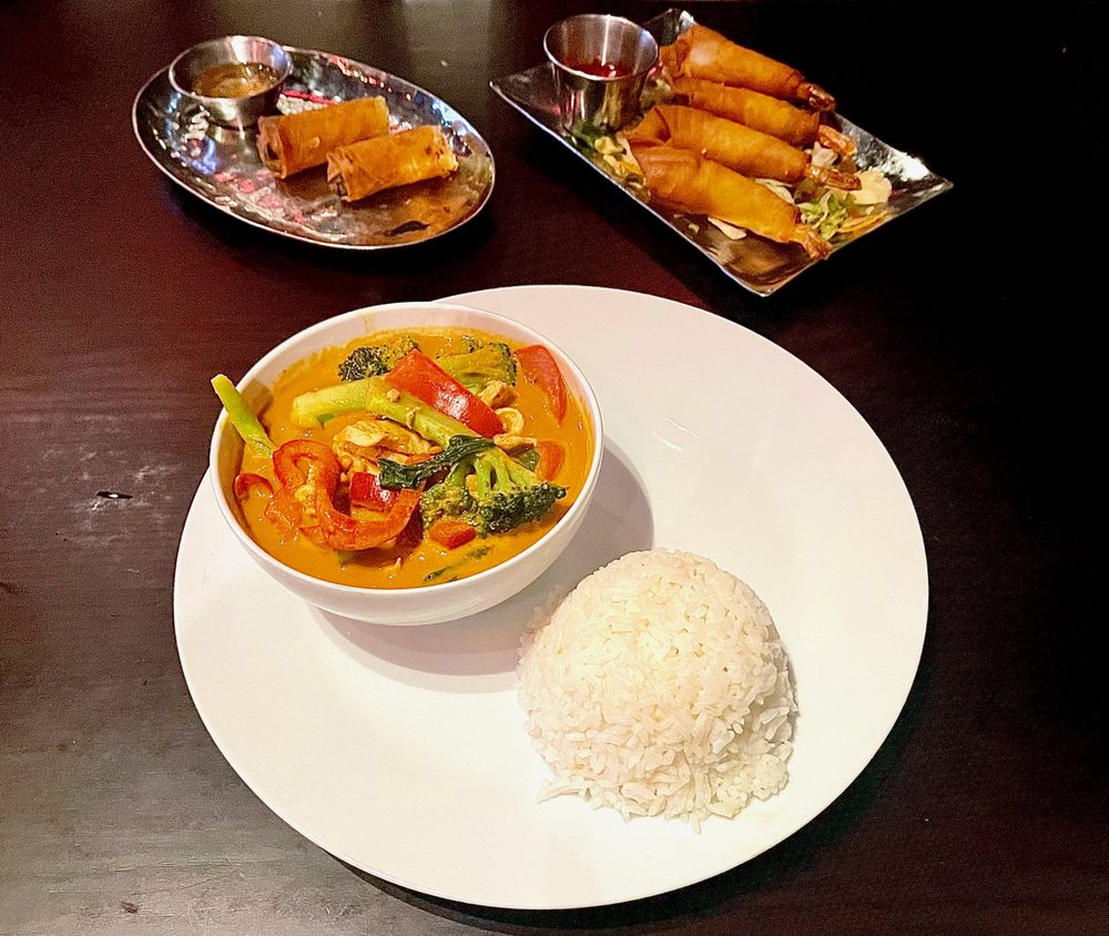 Pranang Curry Chicken