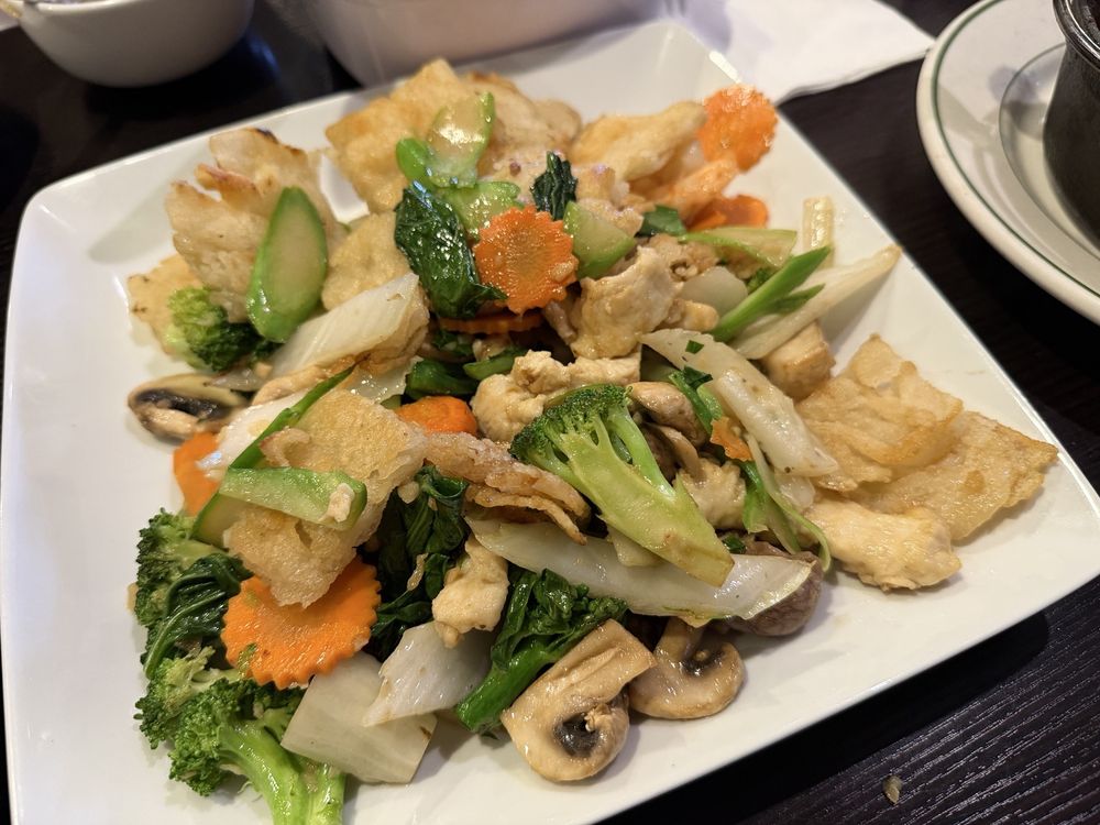 K1 Pan- Fried Flat Noodles /hu Tieu Ap Chao