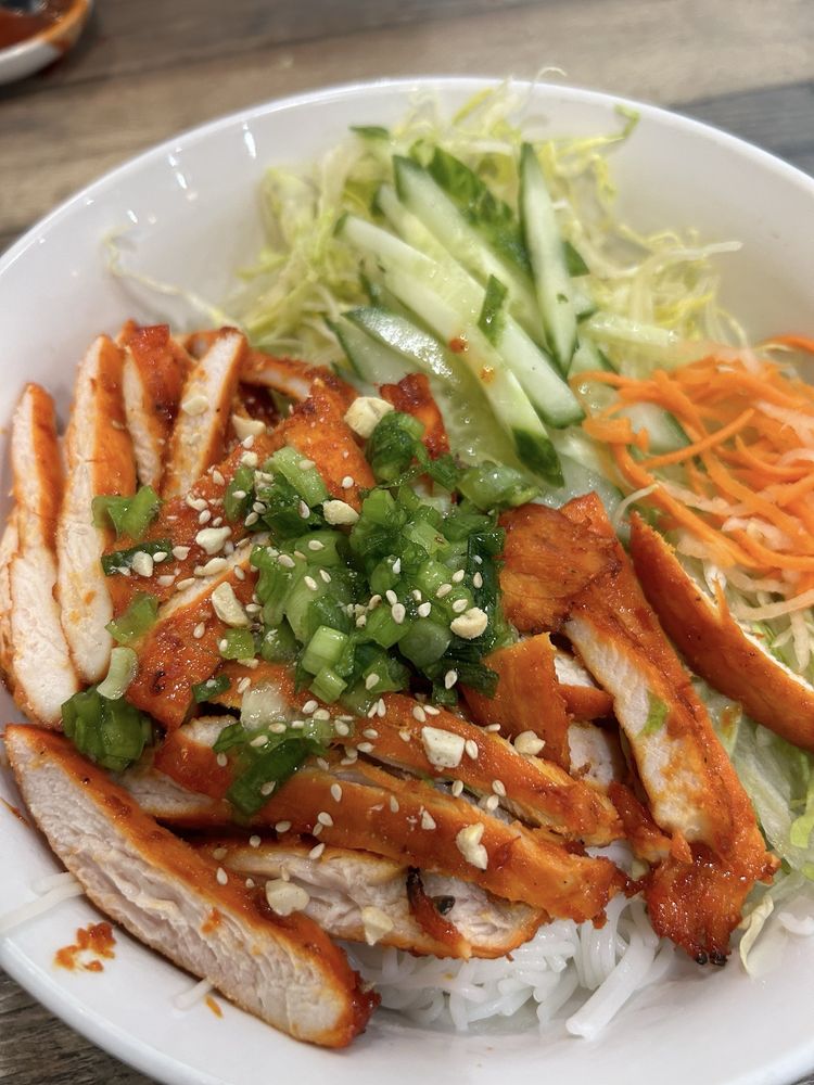 Chicken Vermicelli Bowl
