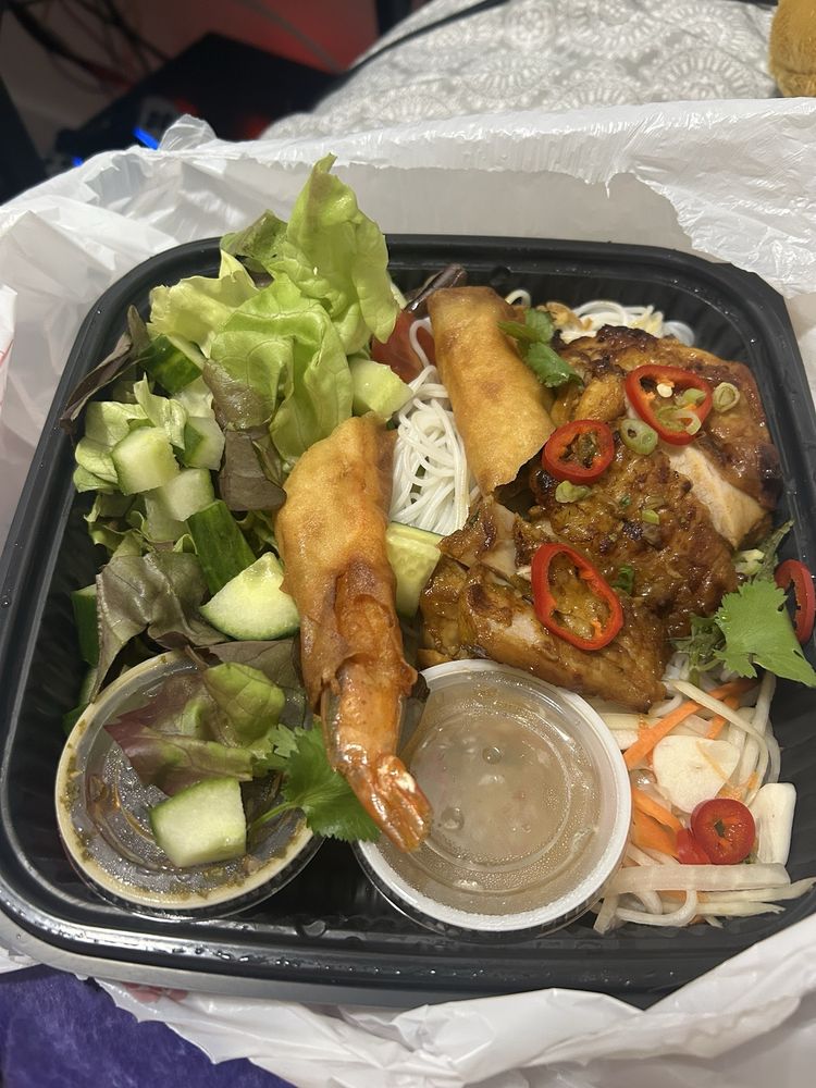 Bún Noodle Salad Bowl