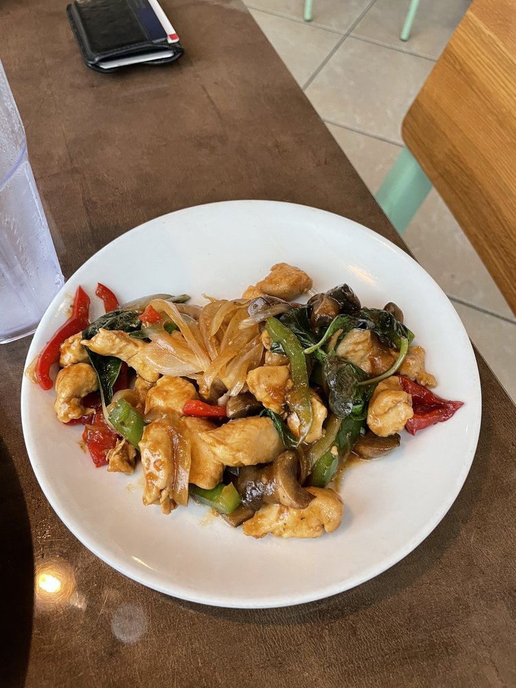 Thai Basil Chicken Lunch