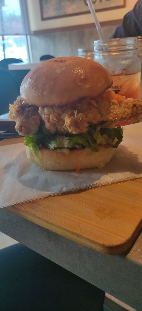 Croissant De Pollo Sandwich / Chicken Sandwich Croissant