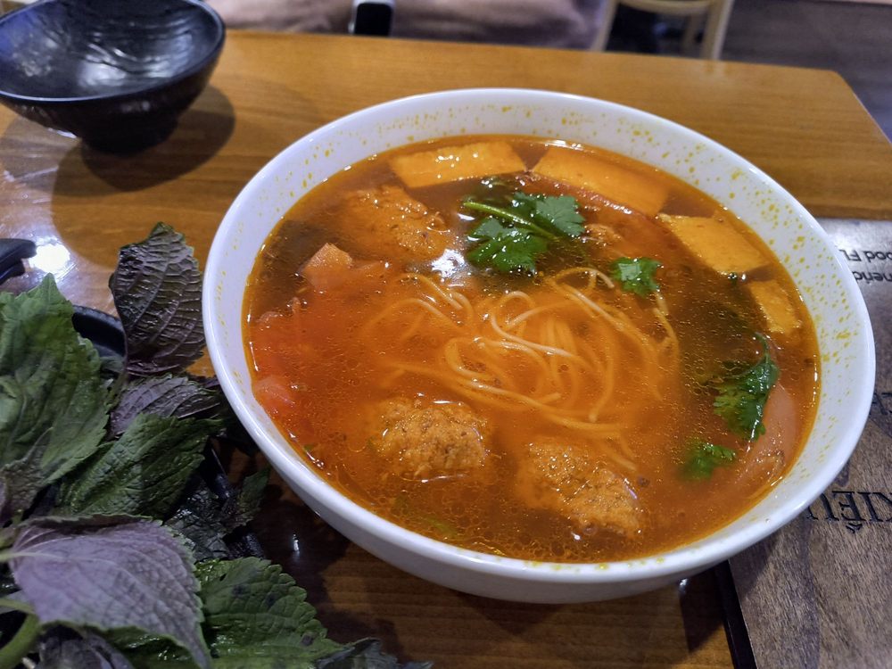 Bun Rieu