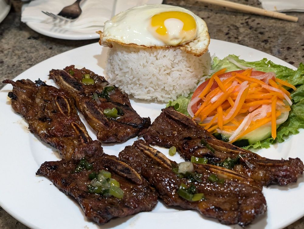 Pho Suon Bo/ Beef Short Rib Pho