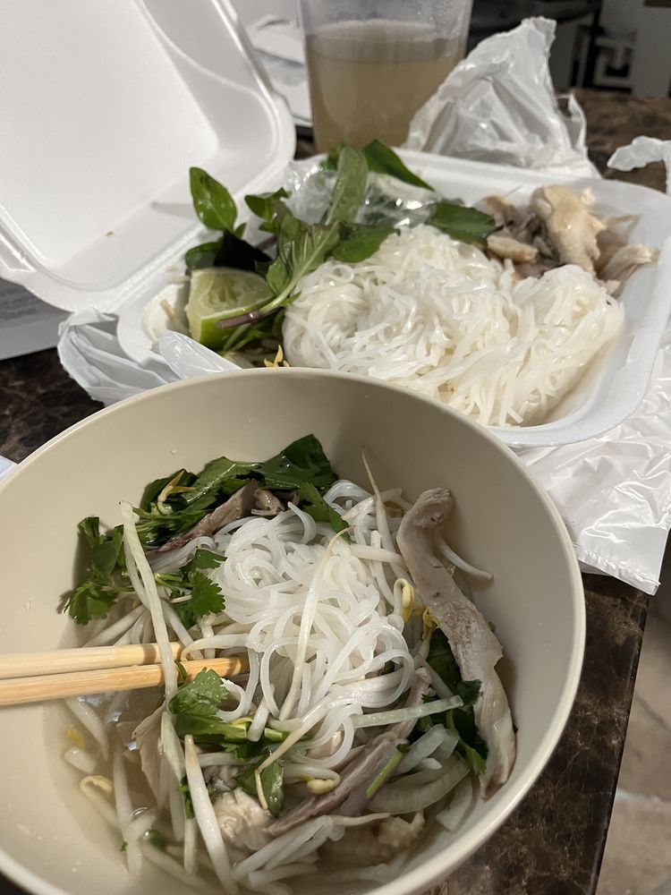 Pho Ga Vietnam/ Chicken Pho Vietnam