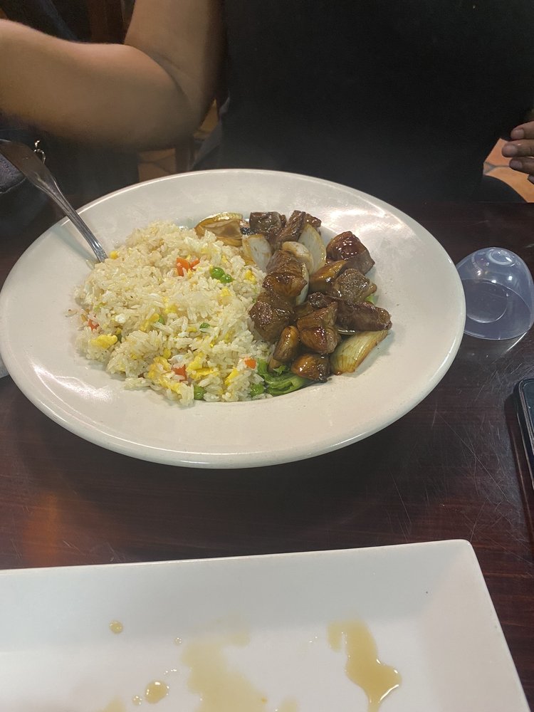 Shaken Beef Fried Rice / Com Chien Bo Luc Lac