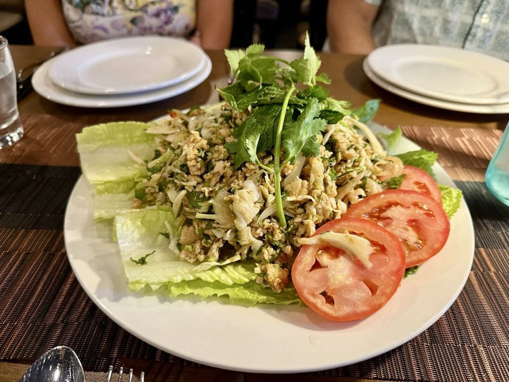 Larb Gai