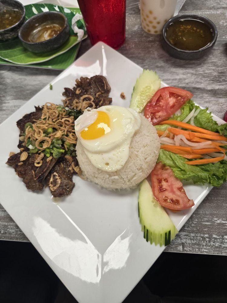 Korea Style Beef Short Ribs / Súớn Đai Hôn, Ốp La