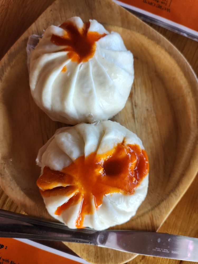 Sriracha Bao