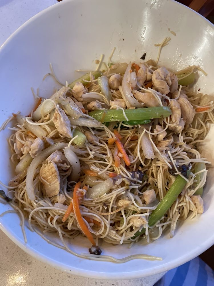 Chicken Lo Mein