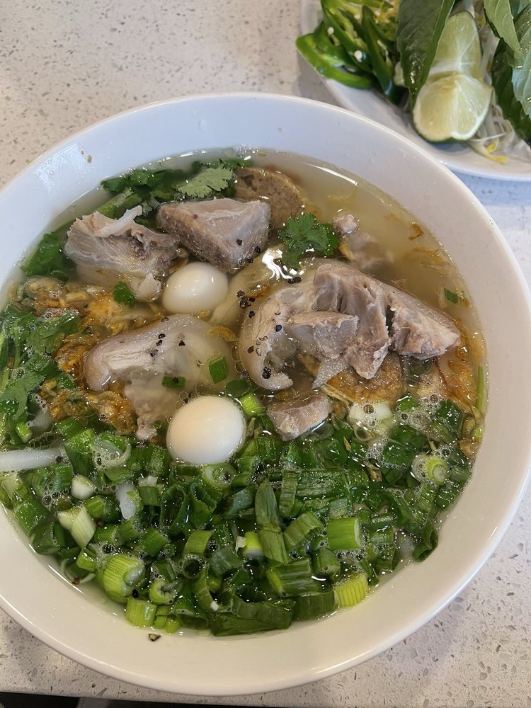 Banh Canh Gio Heo L Pork Udon Soup