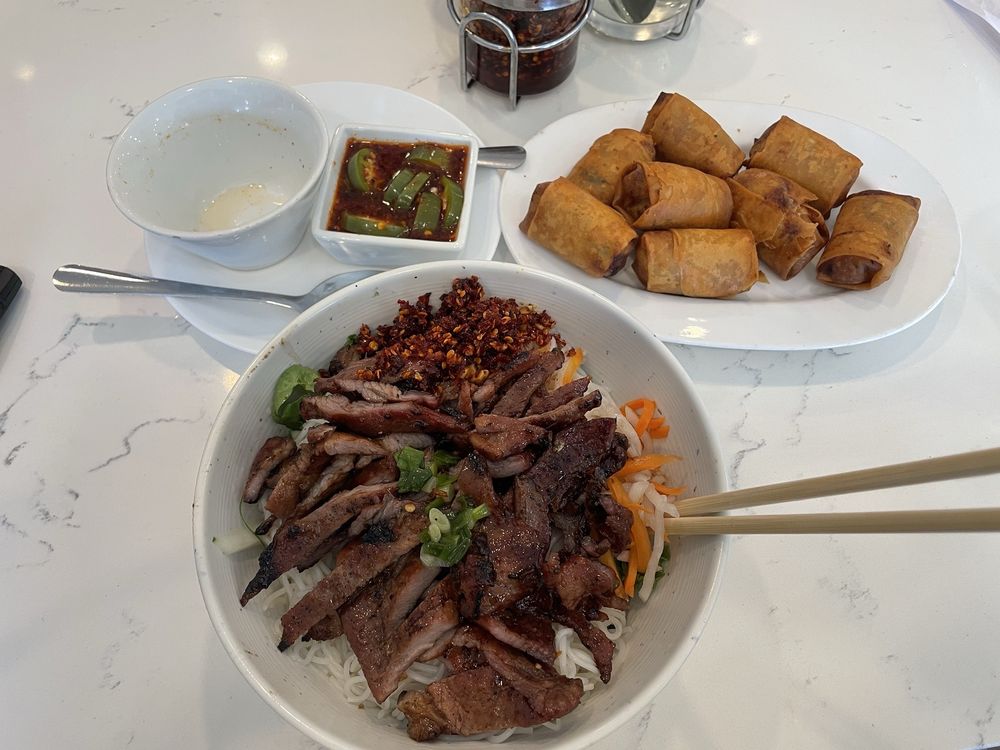 Bun Cha Gio Va Thit Nuong | Noodle Salad