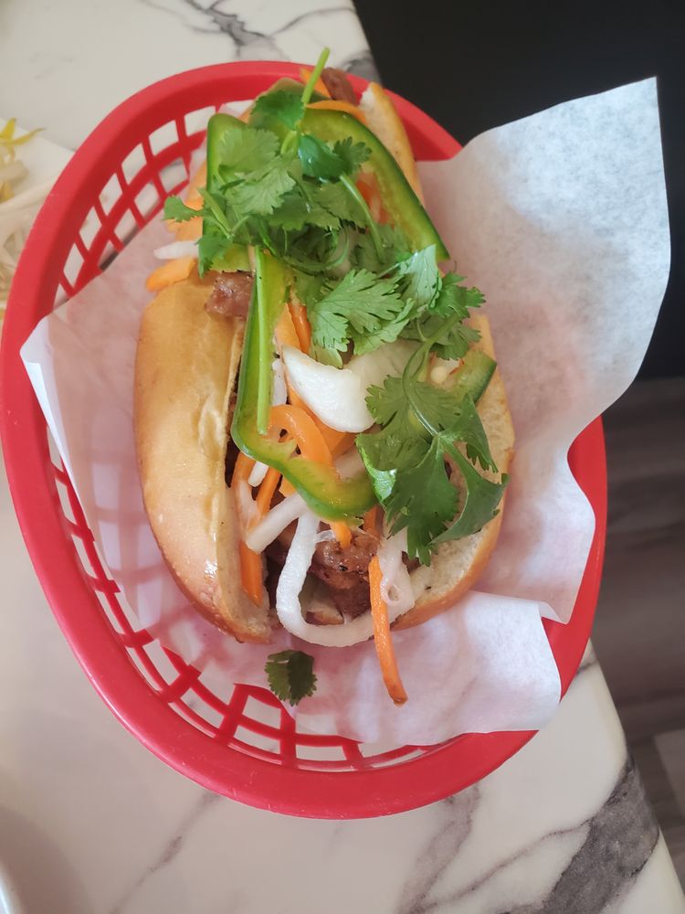 Bánh Mì Thịt Nướng