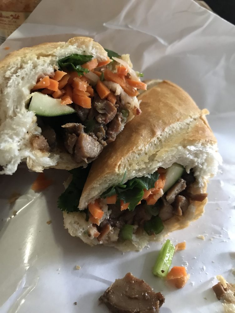Chicken Banh Mi
