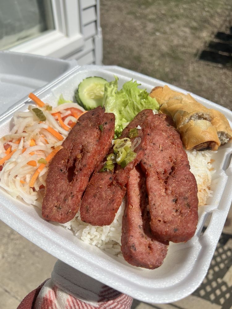 Chả Giò / Egg Rolls