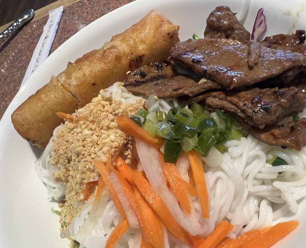 Grilled Beef Vermicelli Salad