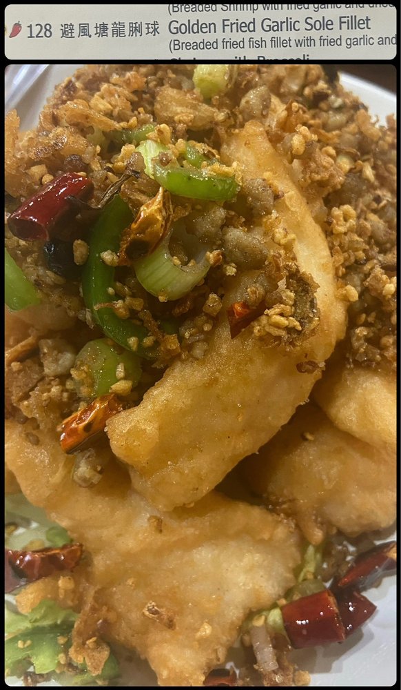 Golden Fried Garlic Sole Fillet 避風塘龍脷球