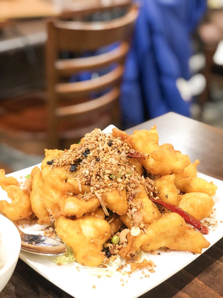 Clams with Crispy Minced Garlic Xo Sauce (with Round Pork) Xo避風塘炒蜆