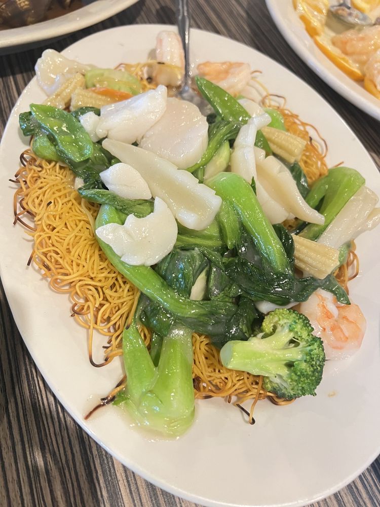 Seafood Pan Fried Noodle