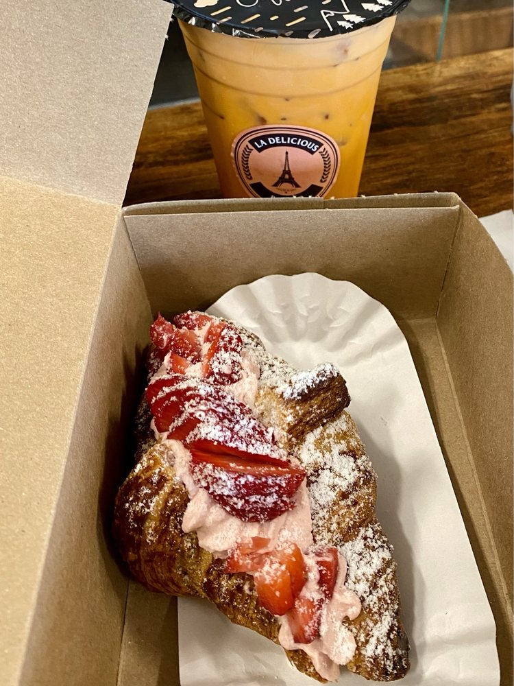 Strawberry Croissant