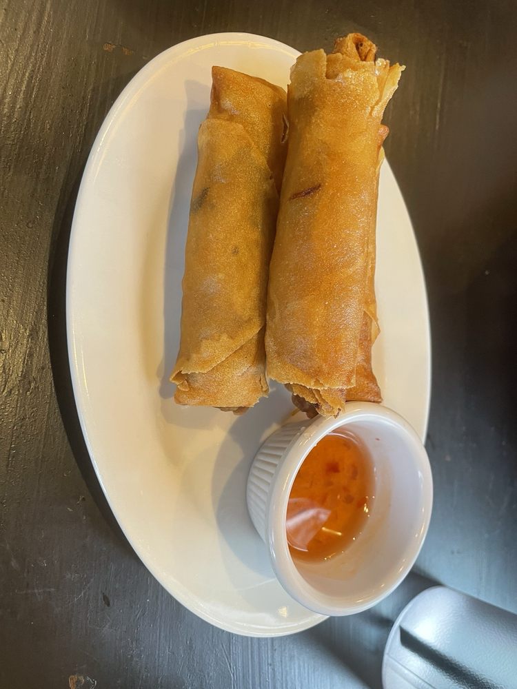 Eggrolls, Grilled Pork Vermicelli / Bun Thit Nuong, Cha Gio