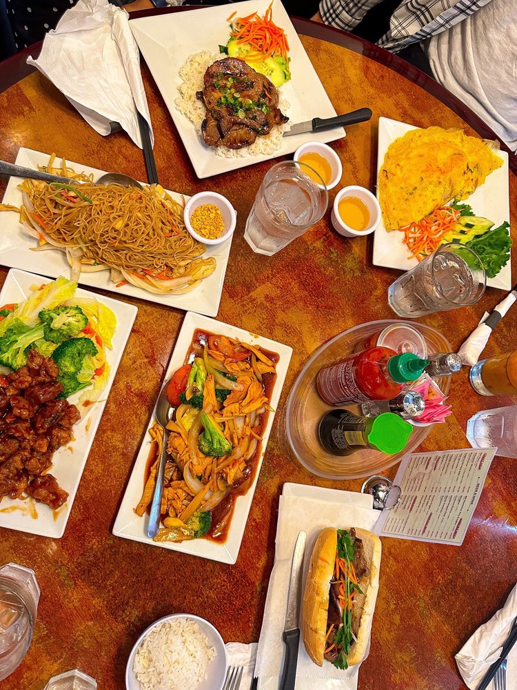 Bánh Mì / Vietnamese Sandwich