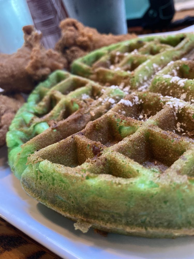 Fried Chicken & Green Waffle