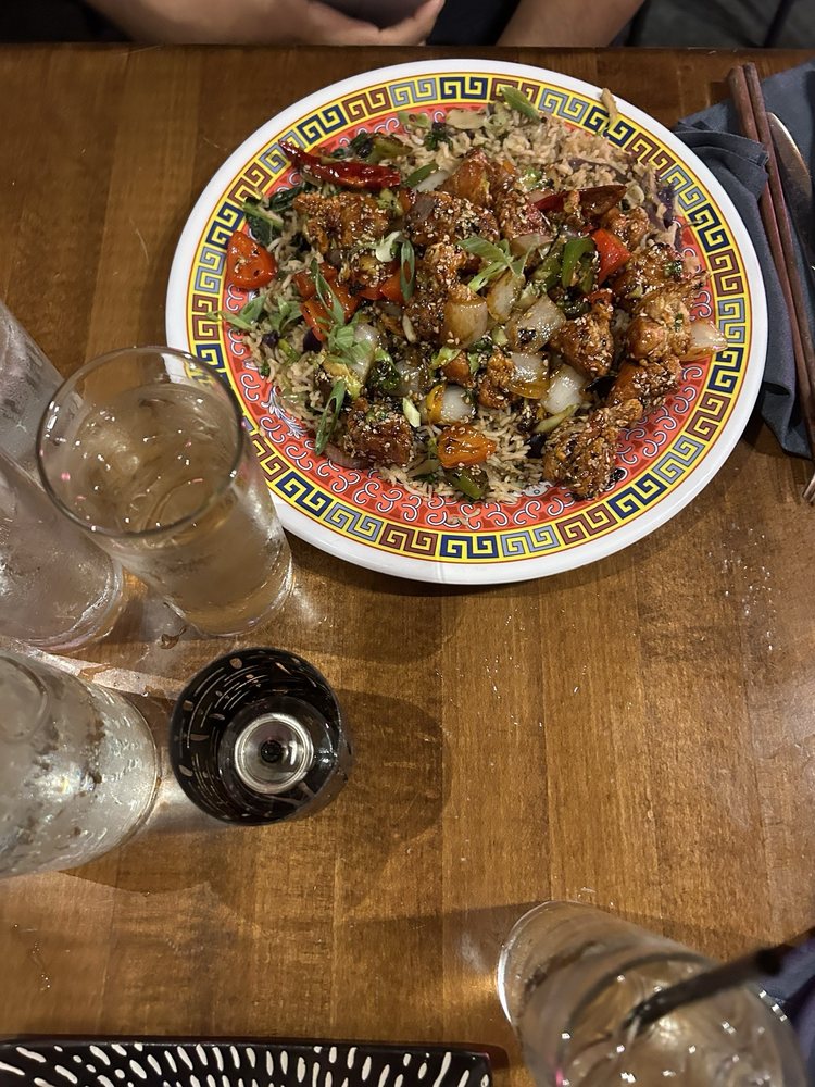 General Soji Chicken W/ Fried Rice