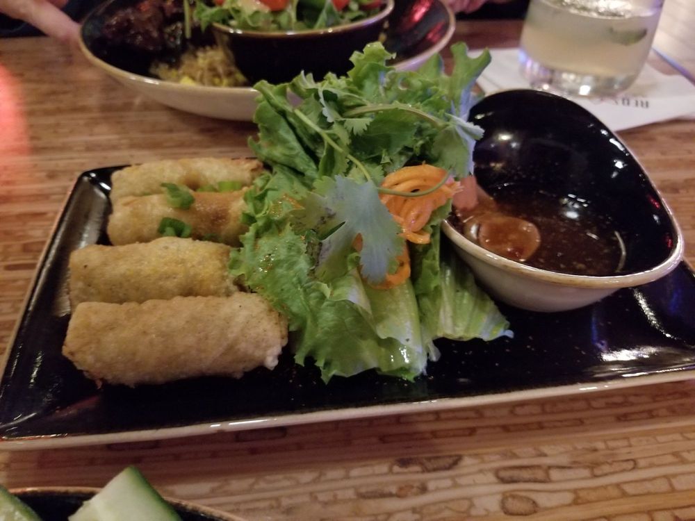 Vietnamese Egg Roll