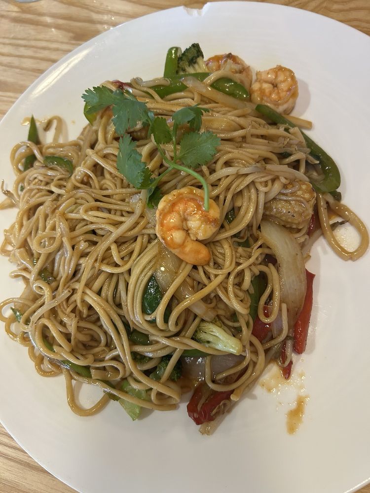 Garlic Shrimp Noodles