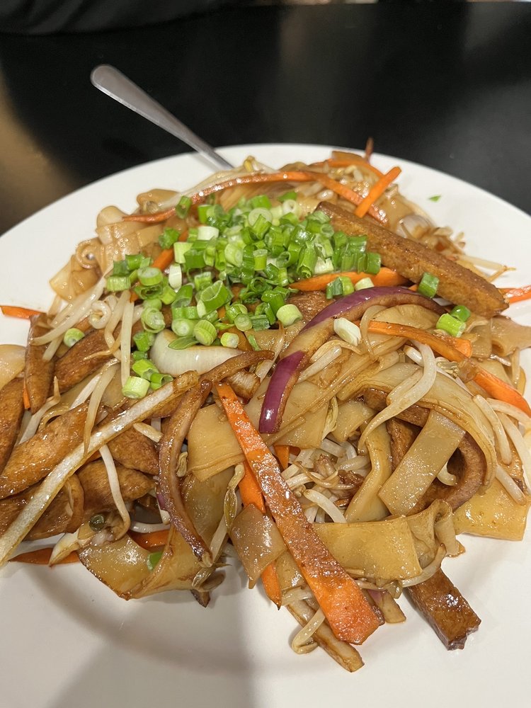 Vegan Chow Fun