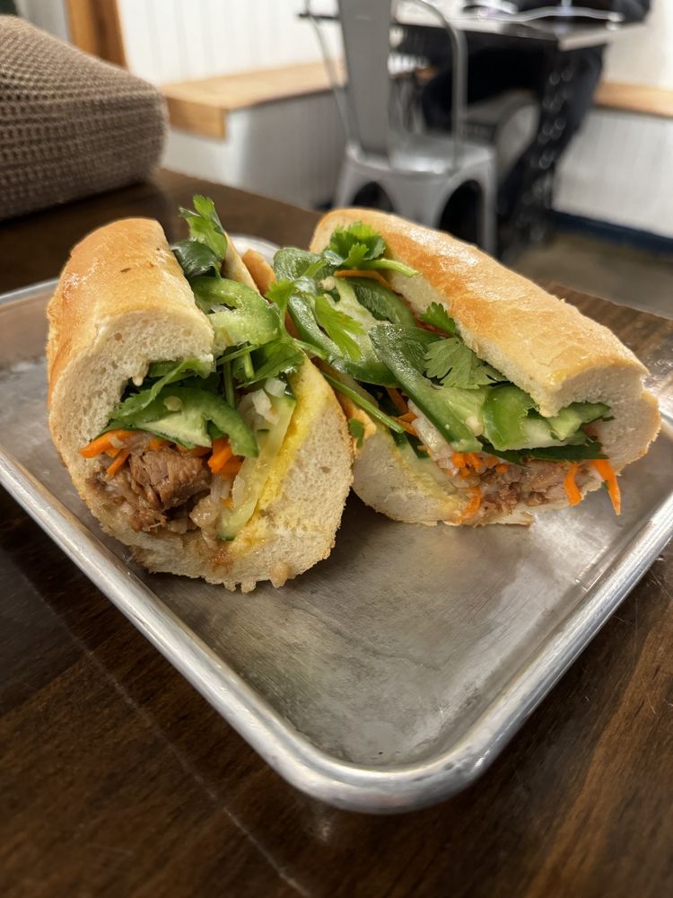 Banh Mi Thit Kho