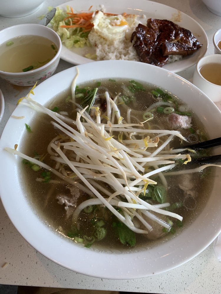 Pho Tai