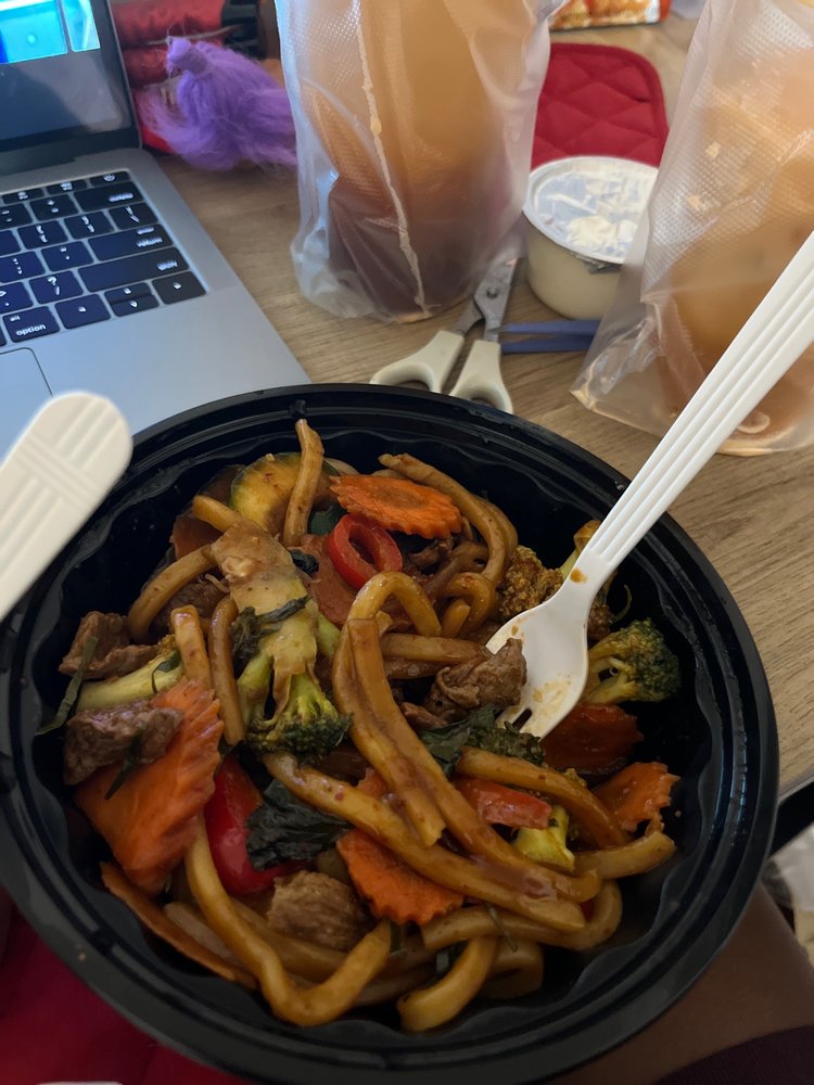 Stir-fried Udon Noodle