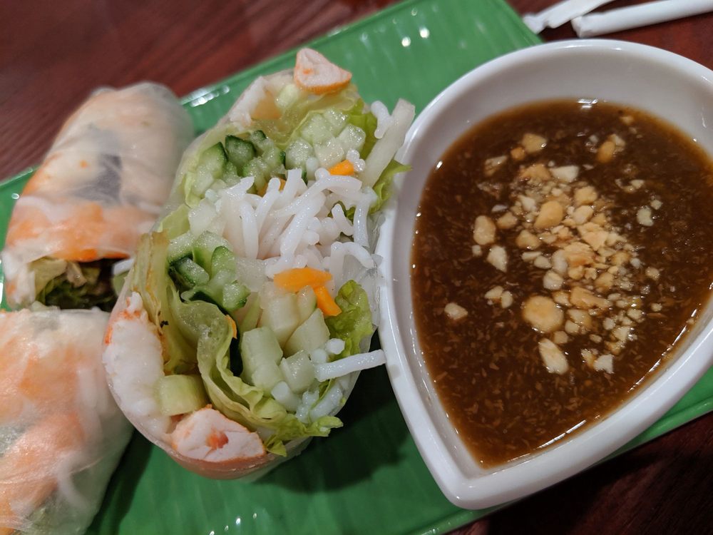 Shrimp Summer Roll / Gỏi Cuốn Tôm