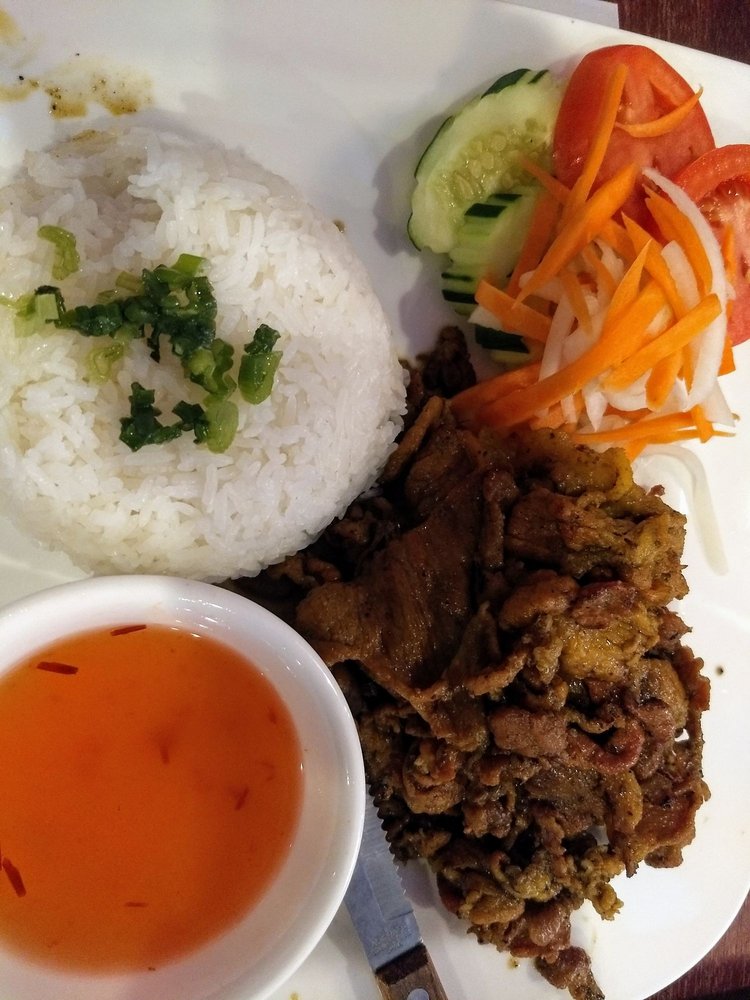 Grilled Pork Autumn Roll / Gỏi Cuốn Thịt Nướng