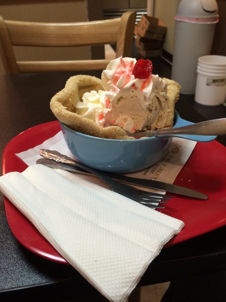 Almond Crunch Pretzel Bowl
