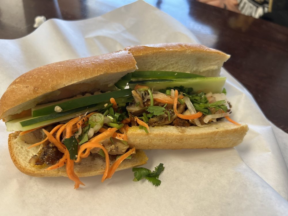 Chicken Banh Mi