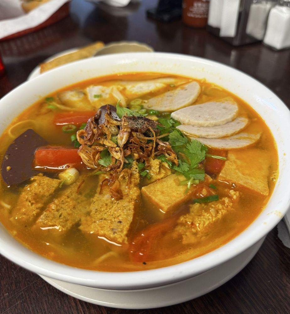 Bun Rieu