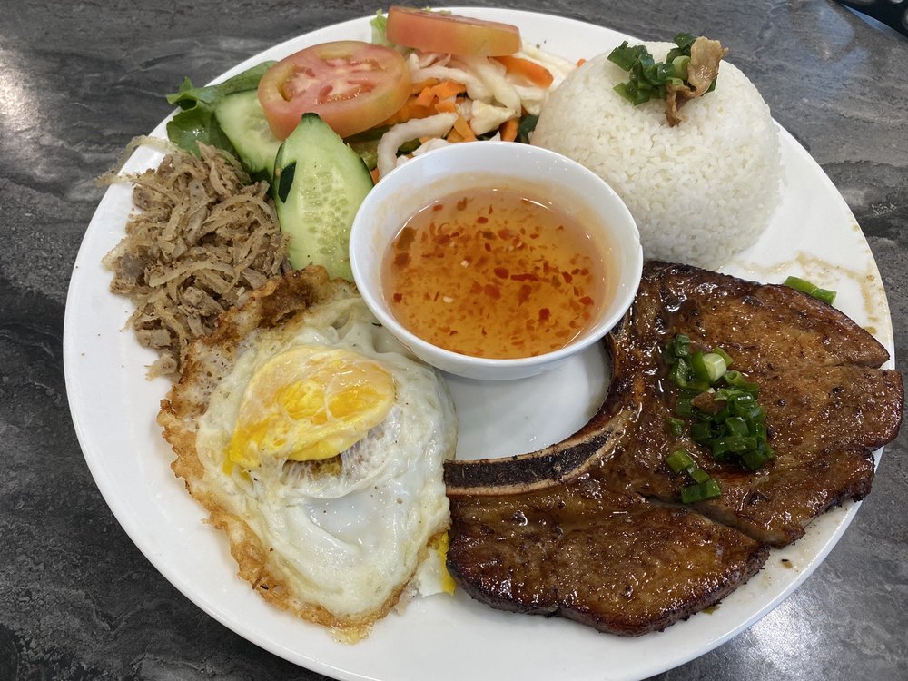 A13 Shredded Pork Skin Spring Rolls