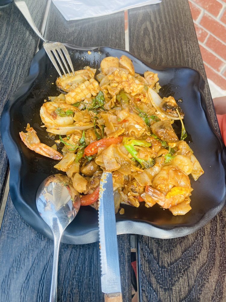 Drunken Noodles