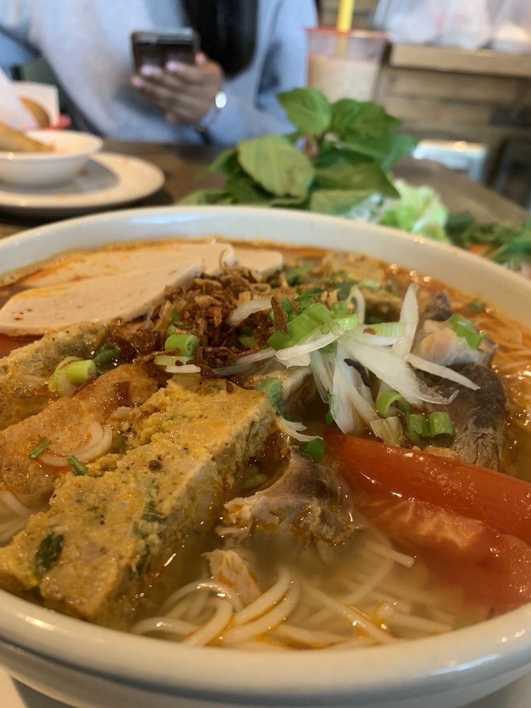 Bun Rieu