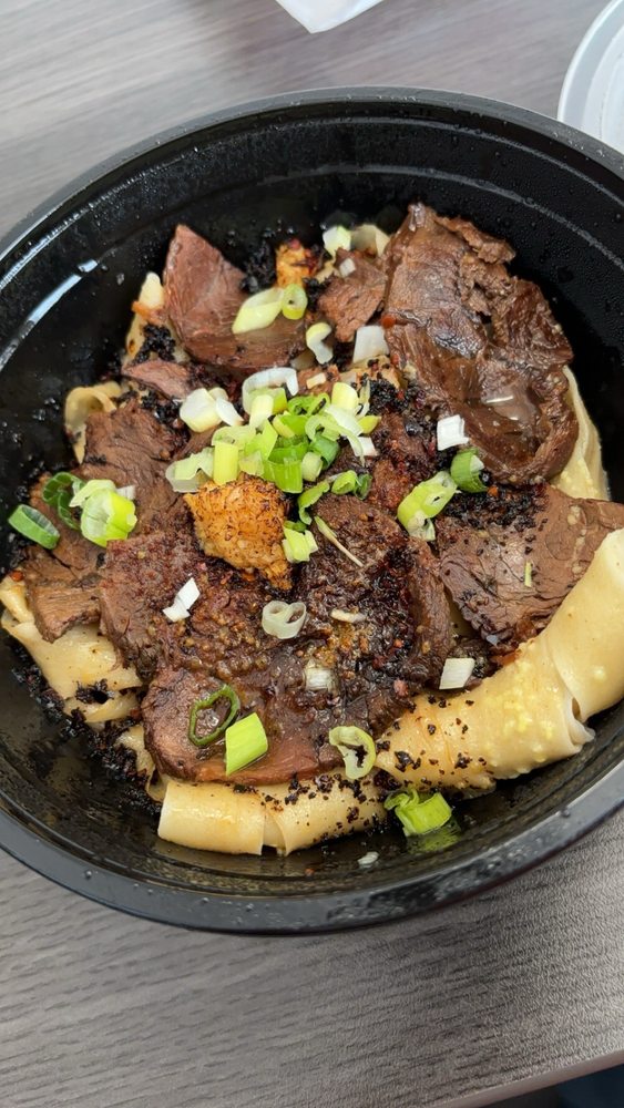 Xian Spicy Hot Oil Noodle /油泼面