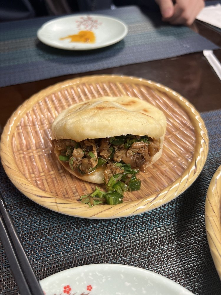 Spicy Pork Belly Burger / 肉夹馍