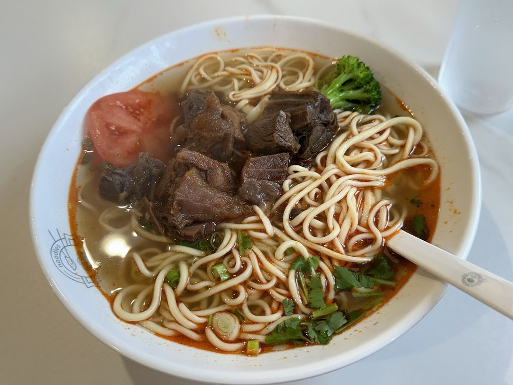 Chili Oil Beef Noodles