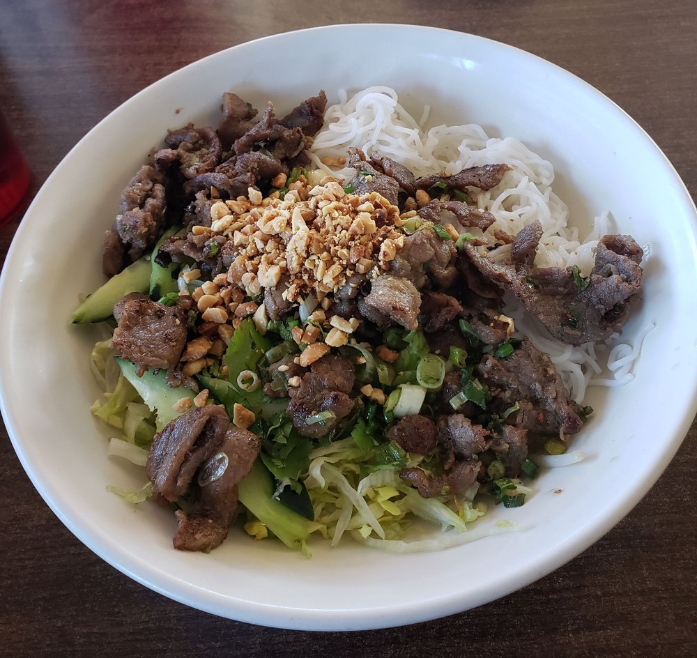 Grilled Pork Noodle