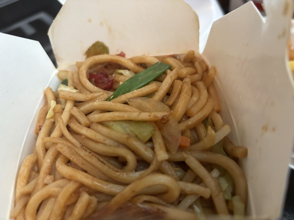 BBQ Pork Lo Mein